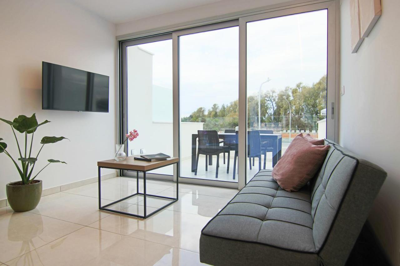 Phaedrus Living - Seaside Luxury Flat Harbour 105 Apartment Paphos Exterior photo