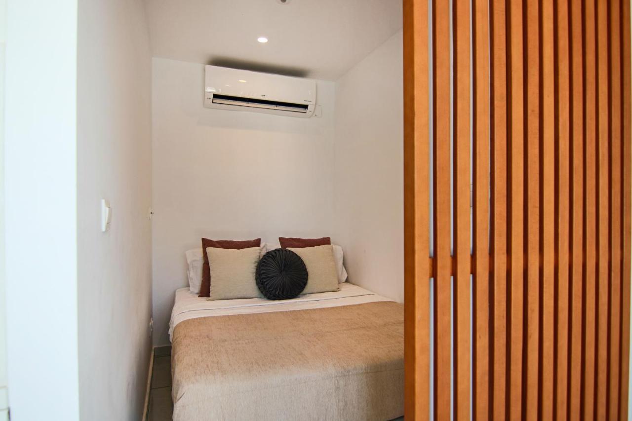 Phaedrus Living - Seaside Luxury Flat Harbour 105 Apartment Paphos Exterior photo